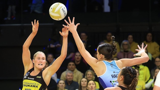 Pulse's Maddy Gordon. Photo / Photosport