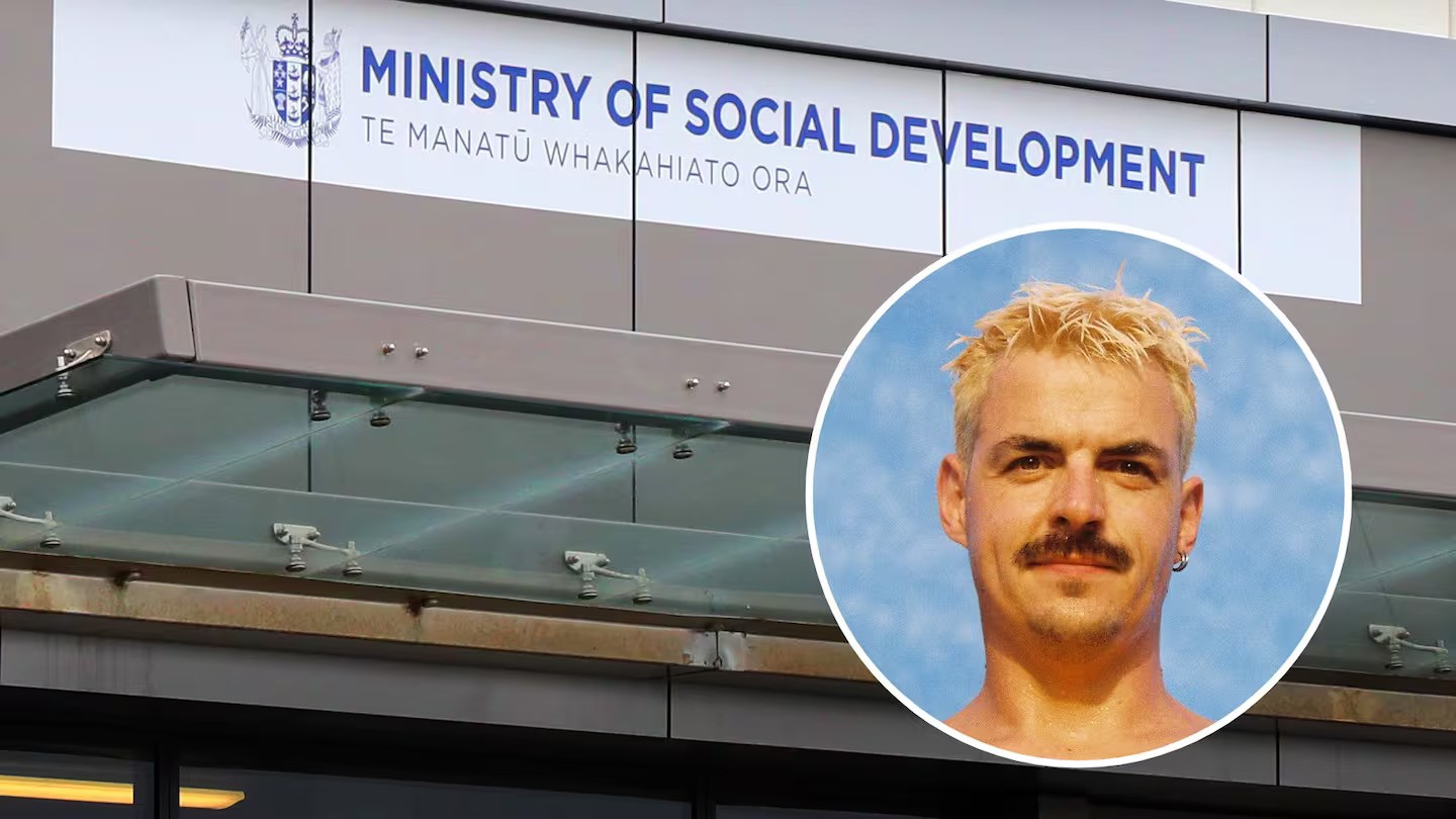 'Pissed off' student's fight not to give back $441 after StudyLink overpayment