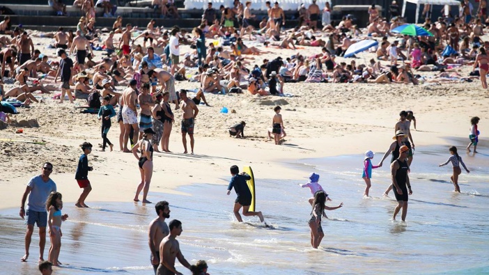 Coogee Beach was packed on Sunday despite being in Covid-19 lockdown. (Photo / NCA NewsWire)