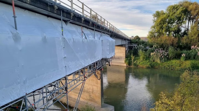 There will be traffic delays on the Whangaehu River Bridge as it undergoes strengthening and painting works. Photo / NZTA