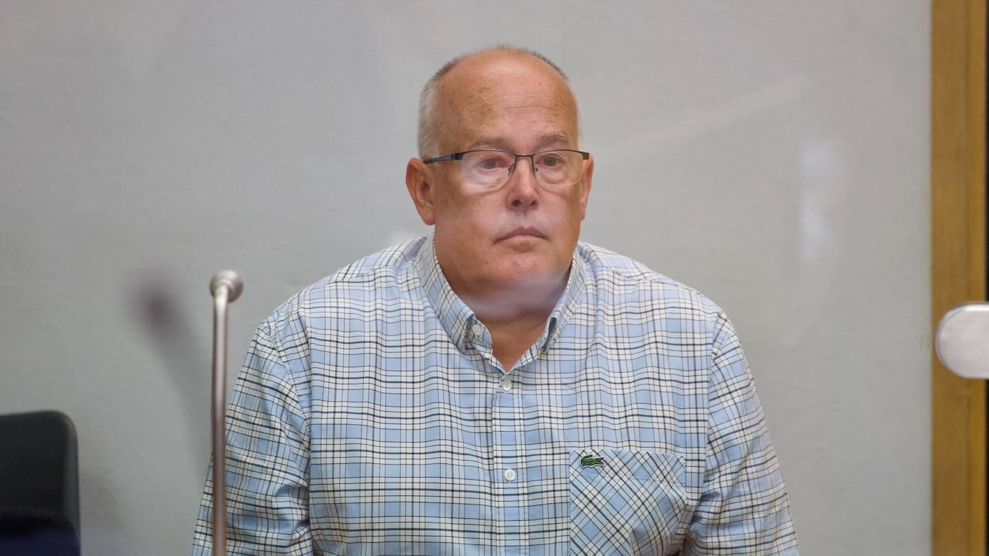 Former executive who received commercial sex services from girl can now be named