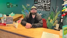 Jobhunters desperate as 600 people apply for casual mini-putt role