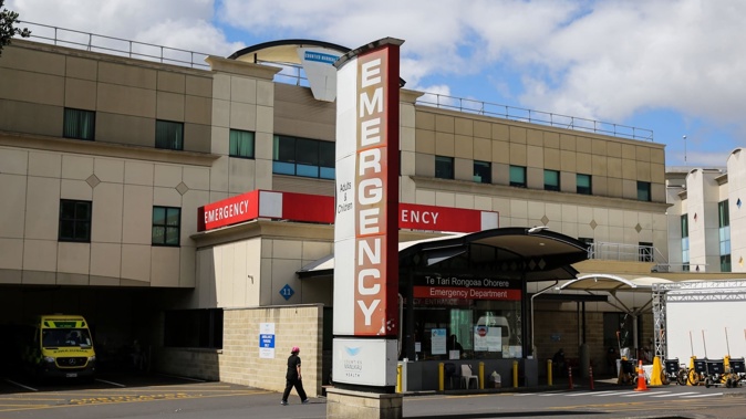 An Auckland man had to wait nearly seven hours in Middlemore Hospital A&E department and said people were sleeping on floors and walking out with cannulas attached to their arms. Photo / Sylvie Whinray