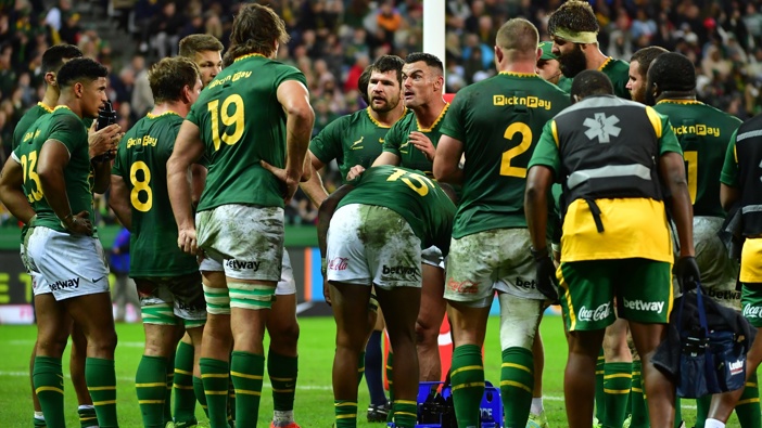 Jesse Kriel (Captain) of South Africa chats to players during the Castle Lager Rugby Championship match between South Africa and Australia at DHL Stadium on August 23, 2025 in Cape Town, South Africa. (Photo by Grant Pitcher/Gallo Images/Getty Images)