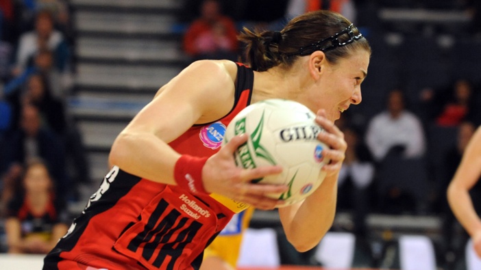 Tactix Maree Bowden against the Pulse in the ANZ Championship netball match at Te Rauparaha Arena, Porirua, New Zealand, Saturday, June 06, 2009. Credit:NZPA / Ross Setford