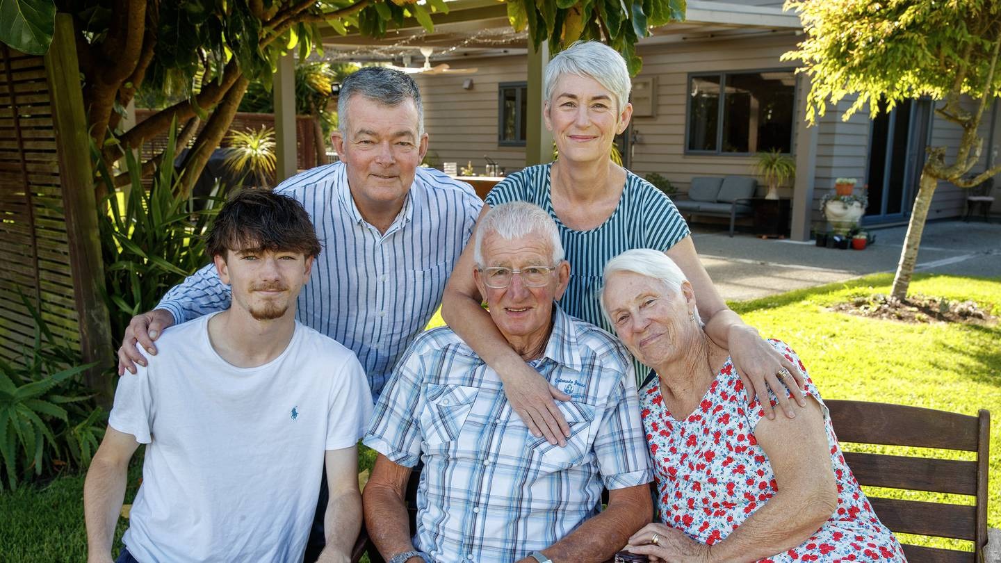 Stuart Jones and wife, Dawn, with the family members who saved his life, from left, grandson Reilly Marlow-Jones, Lance Marlow and Tonya Jones. Photo / Mark Mitchell