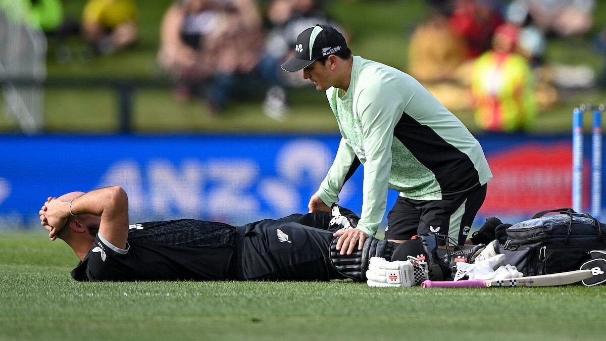 ‘We don’t really know’: Black Caps face anxious wait over Mitchell injury