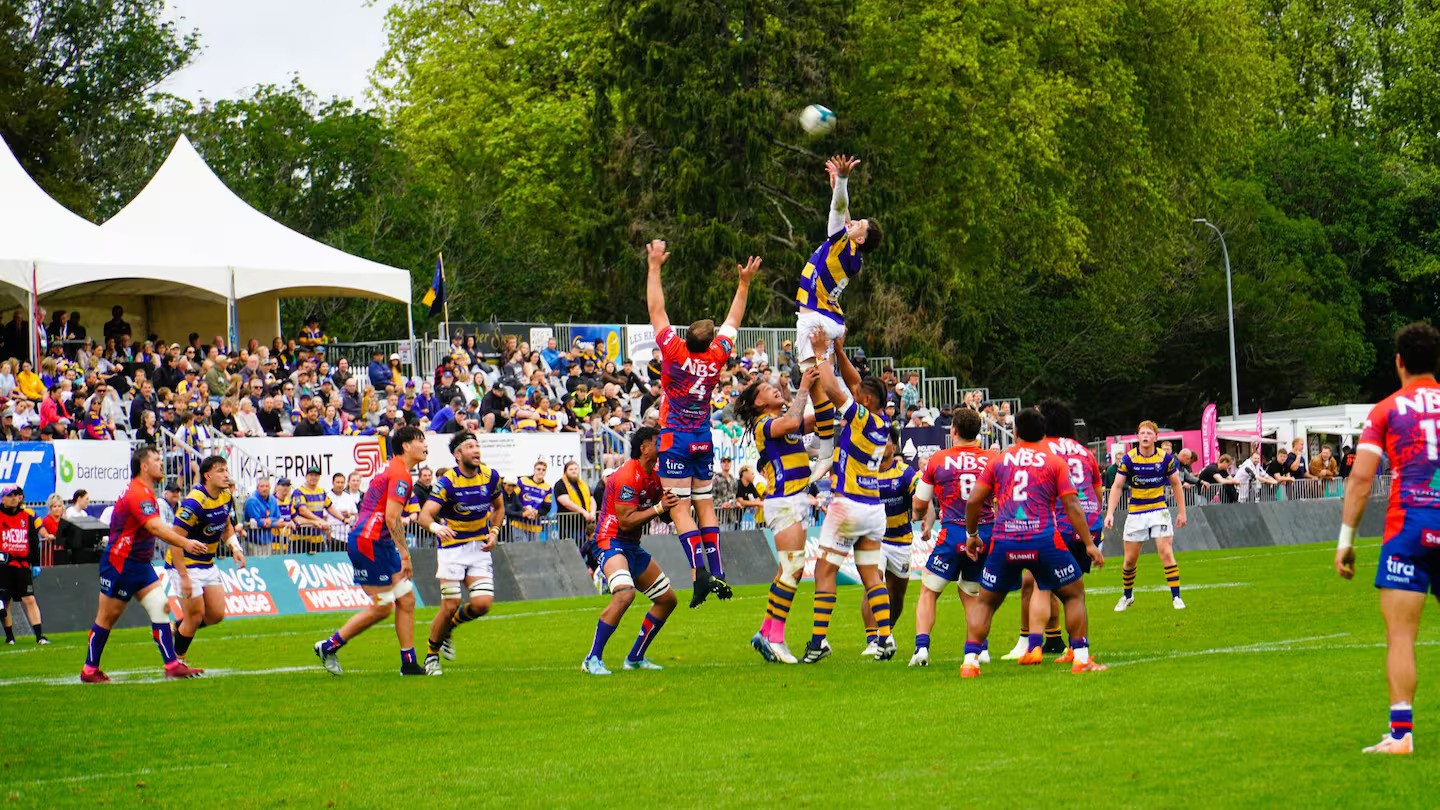 The Bay of Plenty Steamers dominated Tasman 21-0 in the second half of their NPC quarter-final at Tauranga Domain. Photo / Rosalie Liddle Crawford