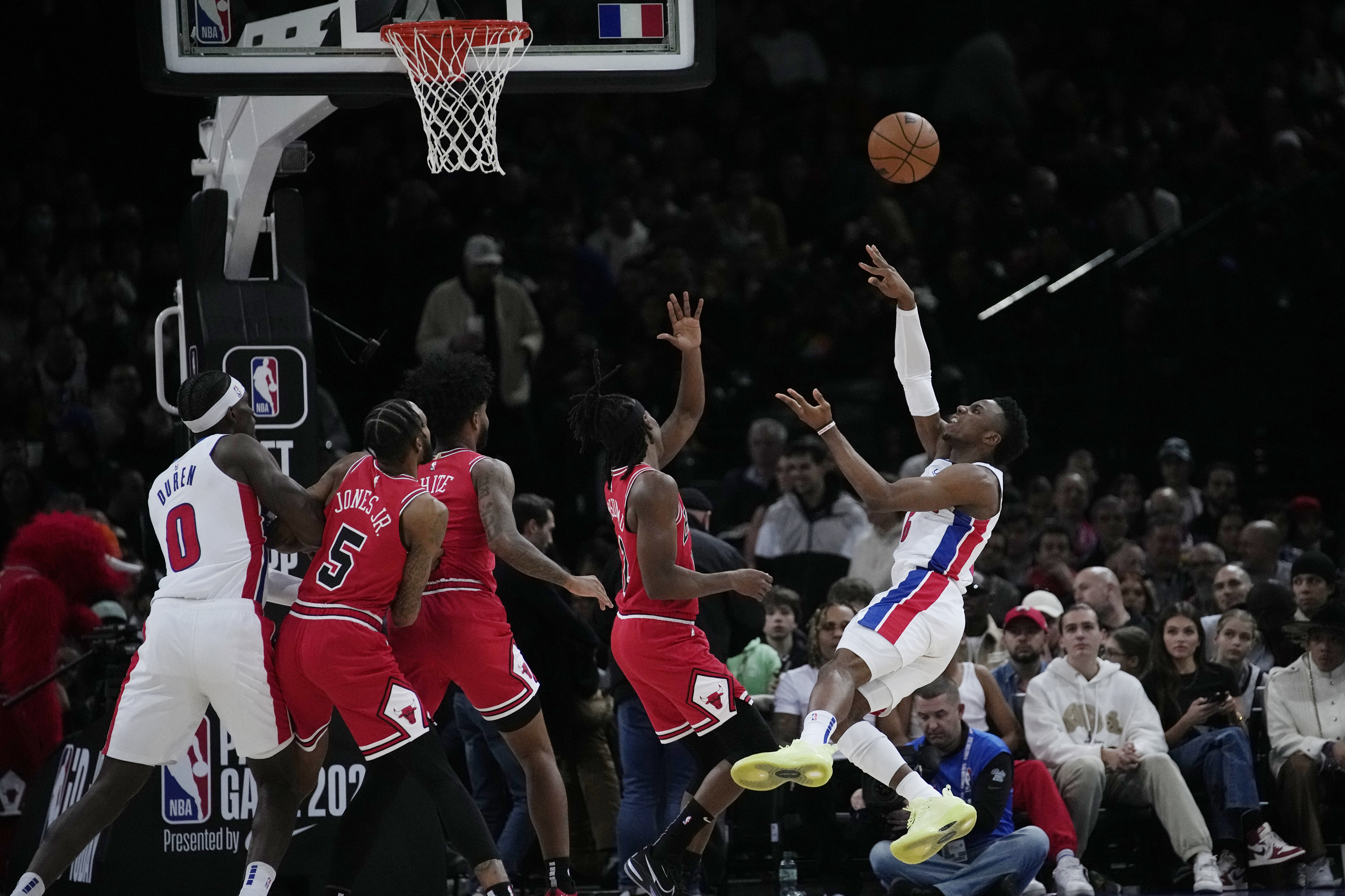 Detroit Pistons Hamidou Diallo, right, shoots during the NBA basketball game between Chicago Bulls and Detroit Pistons at the Accor Arena in Paris, Thursday, Jan. 19, 2023. Photo / AP