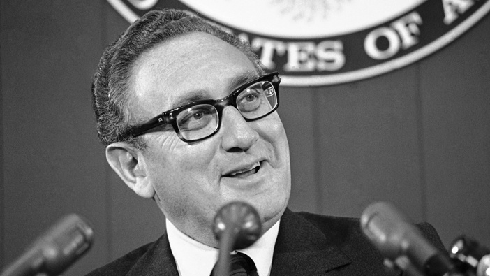 Secretary of State Henry Kissinger briefs reporters, Oct. 12, 1973, at the State Department in Washington. Photo / AP
