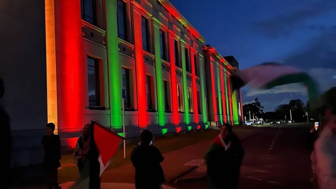 The social media post showed Auckland's War Memorial Museum with the colours of the Palestine flag.