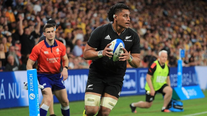 Tupou Vaa'i takes his All-Black-enforced rest this week as the Chiefs travel to Canberra to face the Brumbies. Photo / Photosport