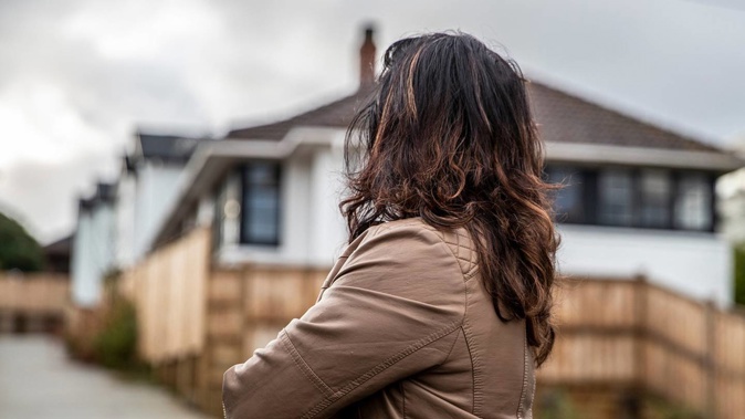 A real estate agent says it is "very common" for homes, especially new-builds, to be listed for sale without finalised land titles. Photo / Michael Craig