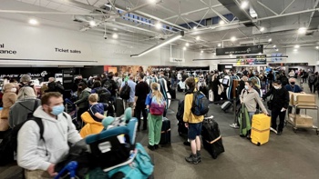 Auckland Airport chaos as demand increases and airlines face Covid woes