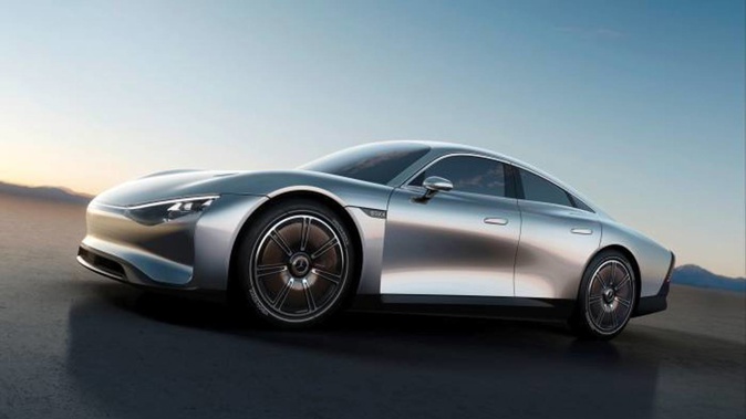 The single charge for the Vision EQXX, calculated using digital simulations of actual traffic conditions, exceeds the industry average of about 300km.