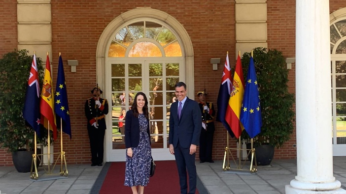 Jacinda Ardern met Spanish Prime Minister Pedro Sanchez. Photo / Thomas Coughlan