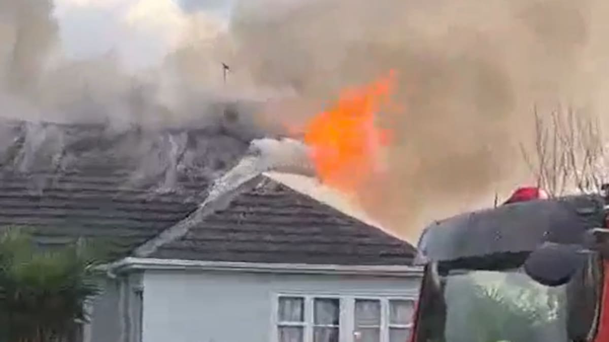 'Got there just in time': Auckland man rescues paralysed woman from burning home