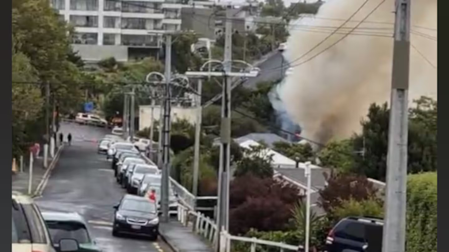 Dunedin fire crews battle blaze at Roslyn Scout Hall