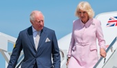 King Charles III and Queen Camilla disembark their plane as they arrive on day one of their State Visit to the United States, on April 27, 2026 at Joint Base Andrews, Maryland. (Photo by Chip Somodevilla/Getty Images)