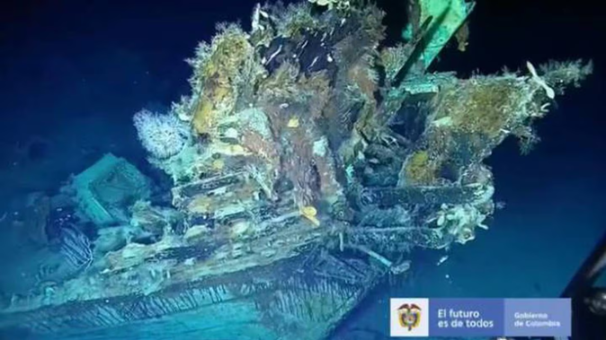 An image of the shipwreck, hundreds of metres below sea level. Photo / Iván Duque, Facebook