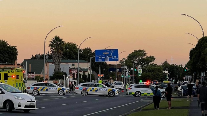 Emergency services at the crash on Ulster St in Hamilton last night. Photo / Mavis Maihi-Marshall