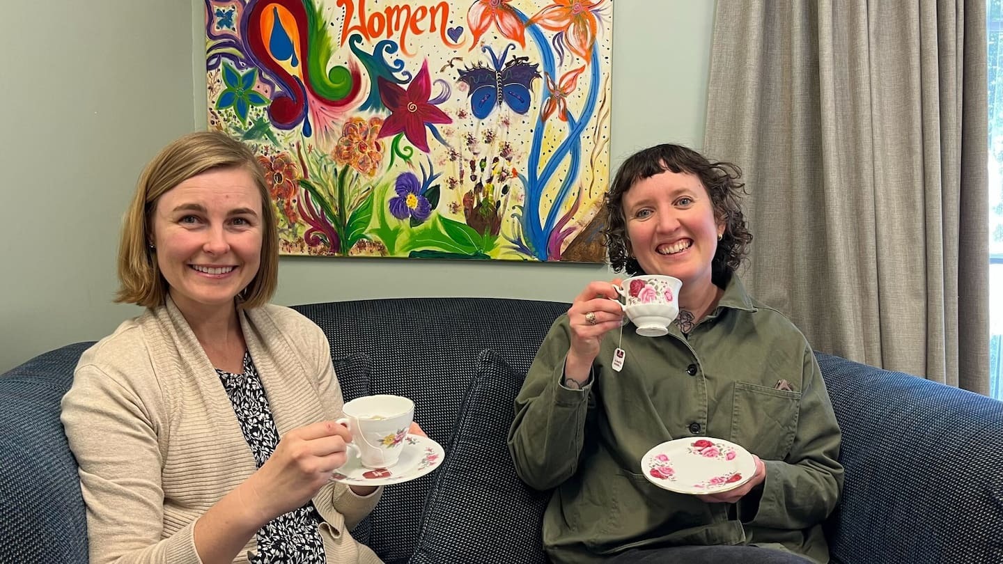 Heretaunga Women's Centre manager Deidré Venter (left) chats with volunteer Victoria Mason over a cup of tea, a ritual that has been at the heart of the centre for 30 years. Photo / Rafaella Melo