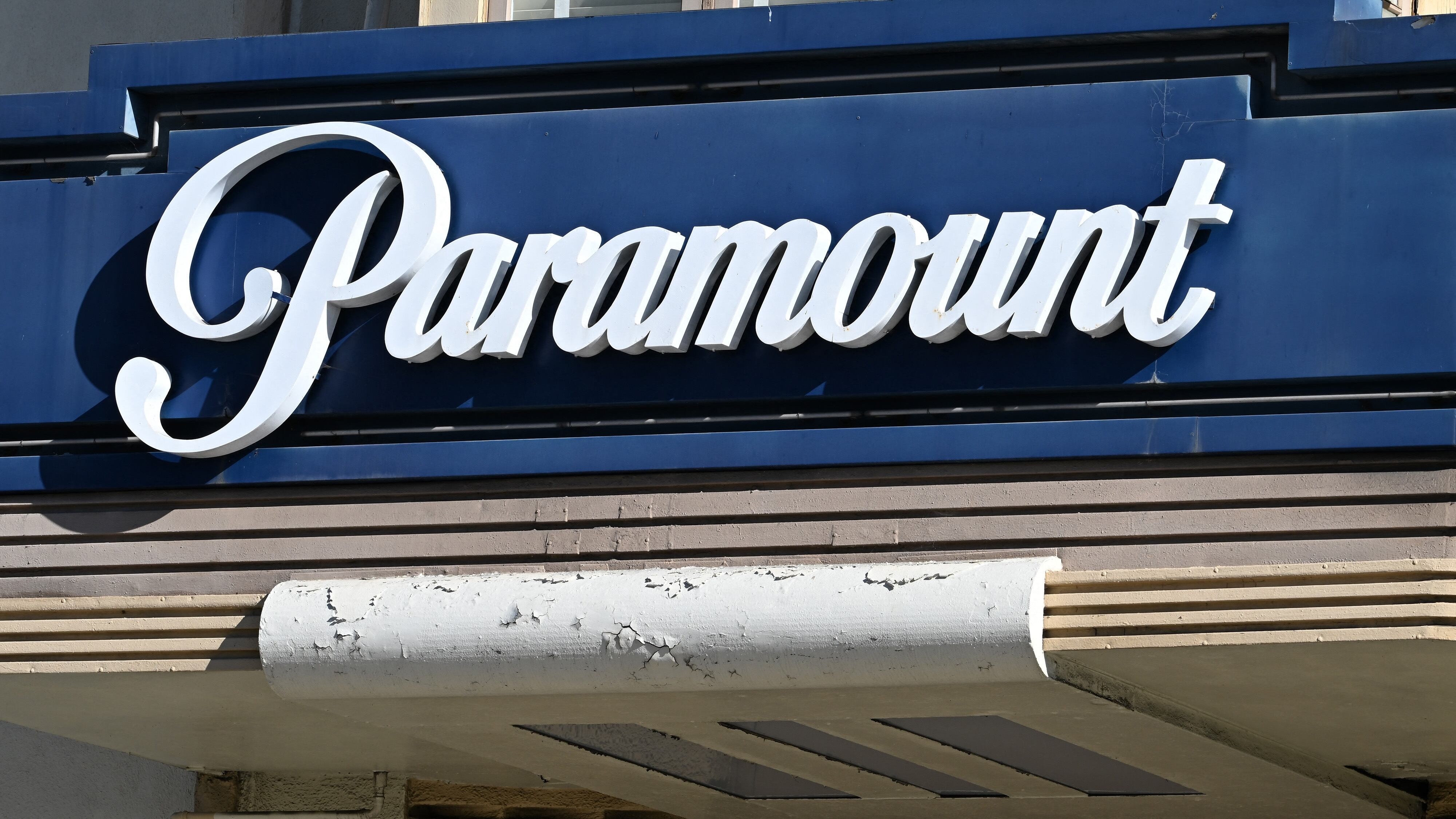 Paramount acquires Warner Bros. in $183b mega-merger
