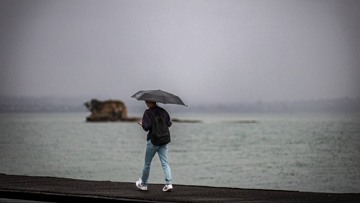 'Big region of instability': Heavy rain and thunderstorms set to pummel NZ