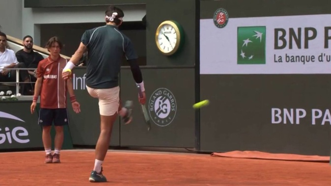 Lorenzo Musetti kicks the ball, which struck a line judge. Photo / Sky Sport