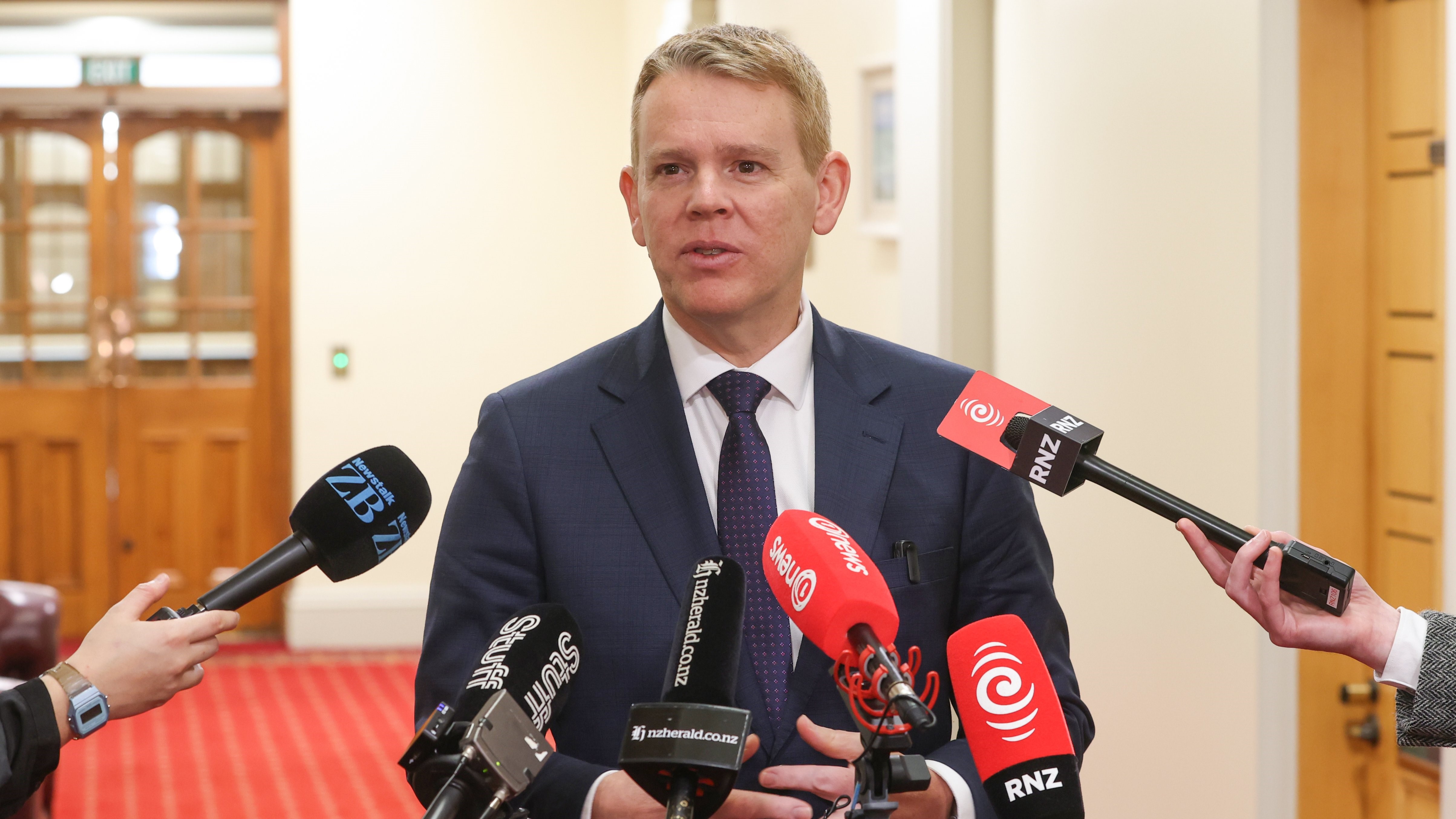 "Show some leadership": Hipkins calls on Luxon to completely rule out leaving the Paris Agreement 