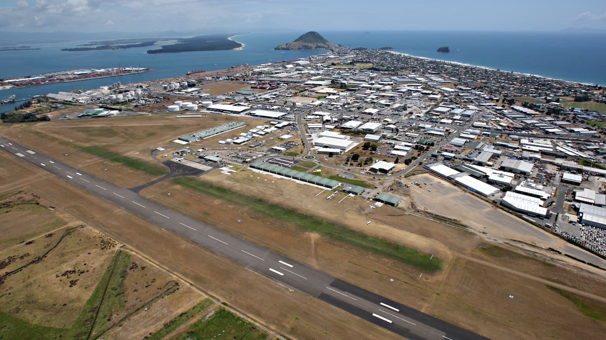 Mid-air emergency as plane bound for Tauranga Airport reports cockpit filling with smoke