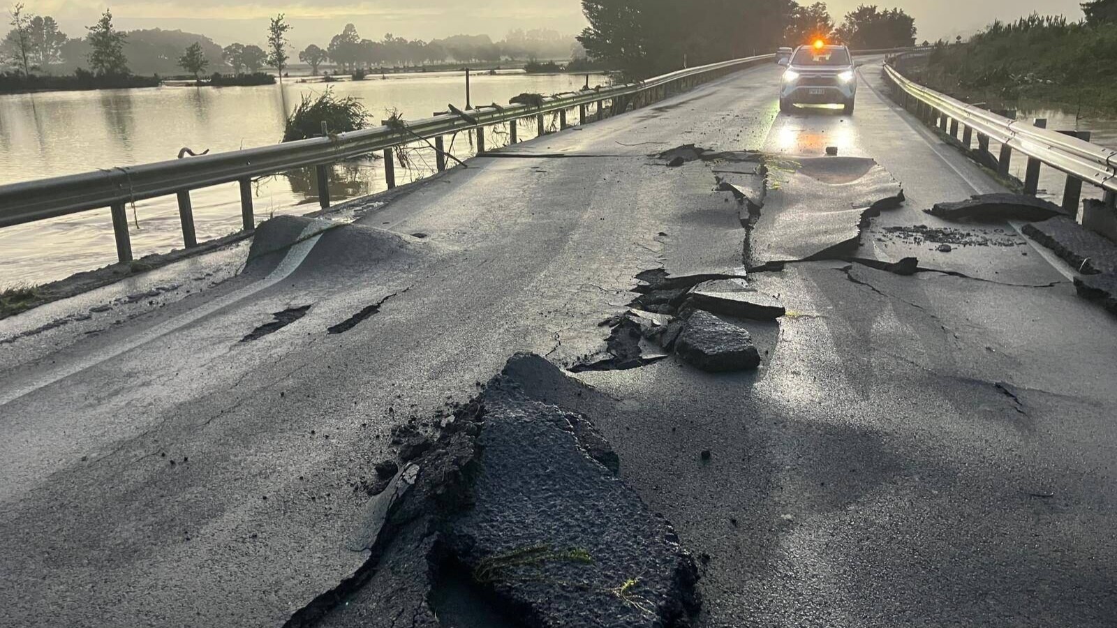 Live: Flooding causes highway havoc in Northland as storm moves towards Bay of Plenty