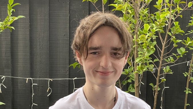 21-year-old, Oscar Parker has been diagnosed with abdominal vascular compression syndrome.