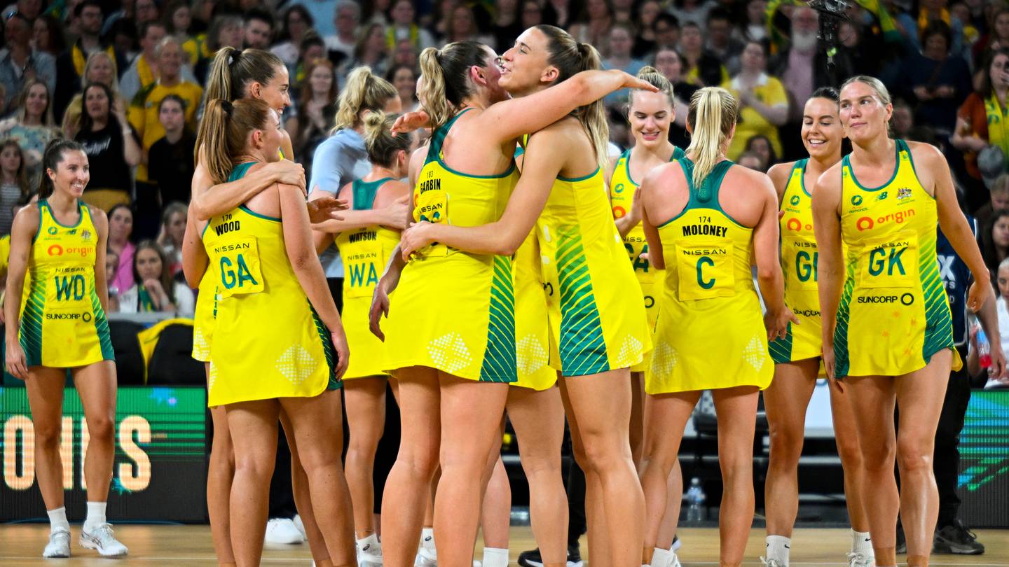 Australia Diamonds players celebrate. Photo / Photosport