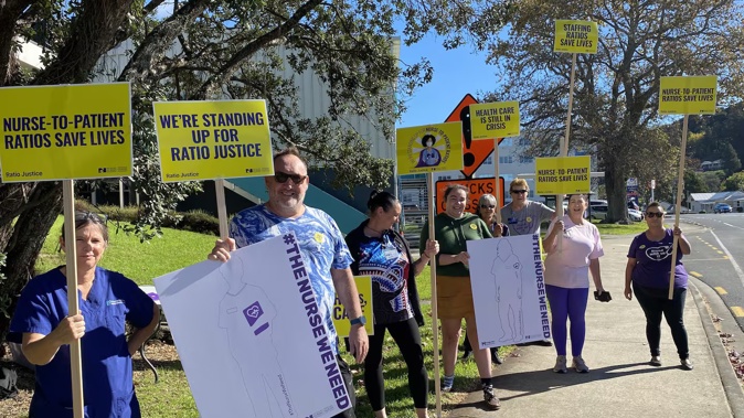 Members of the NZ Nurses Organisation rally outside Whangārei Hospital to urge the government to introduce safe nurse-to-patient ratios. Photo / Denise Piper