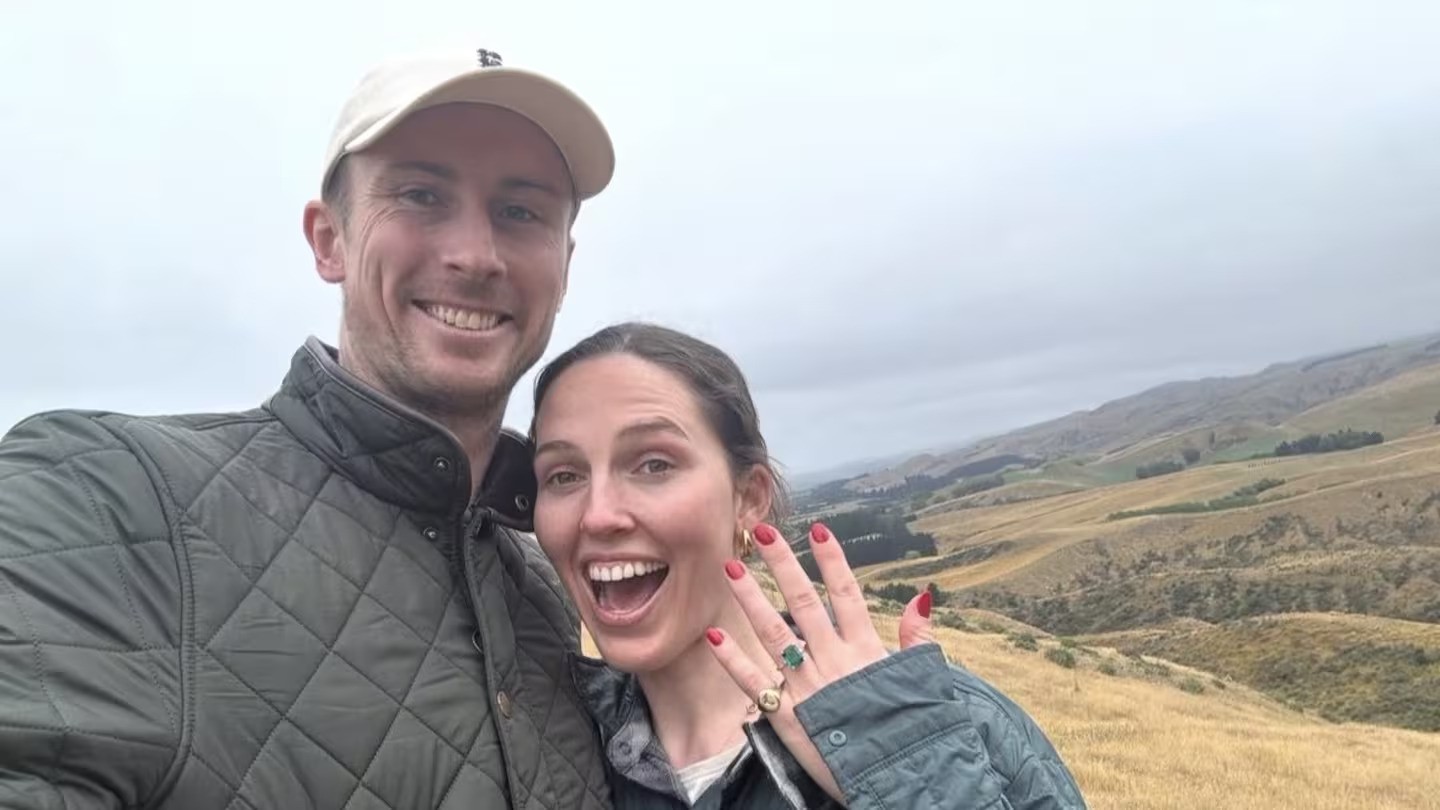 '9 years down and 999 to go': Kiwi Olympic rowers announce engagement