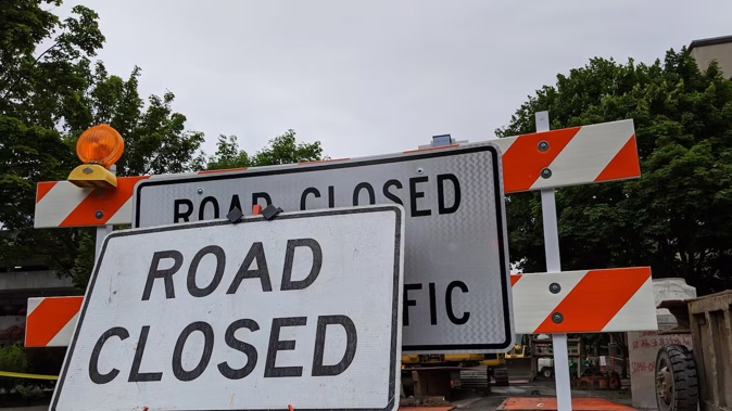 School’s out also means the Pekatahi Bridge is closed for maintenance. Photo /123rf