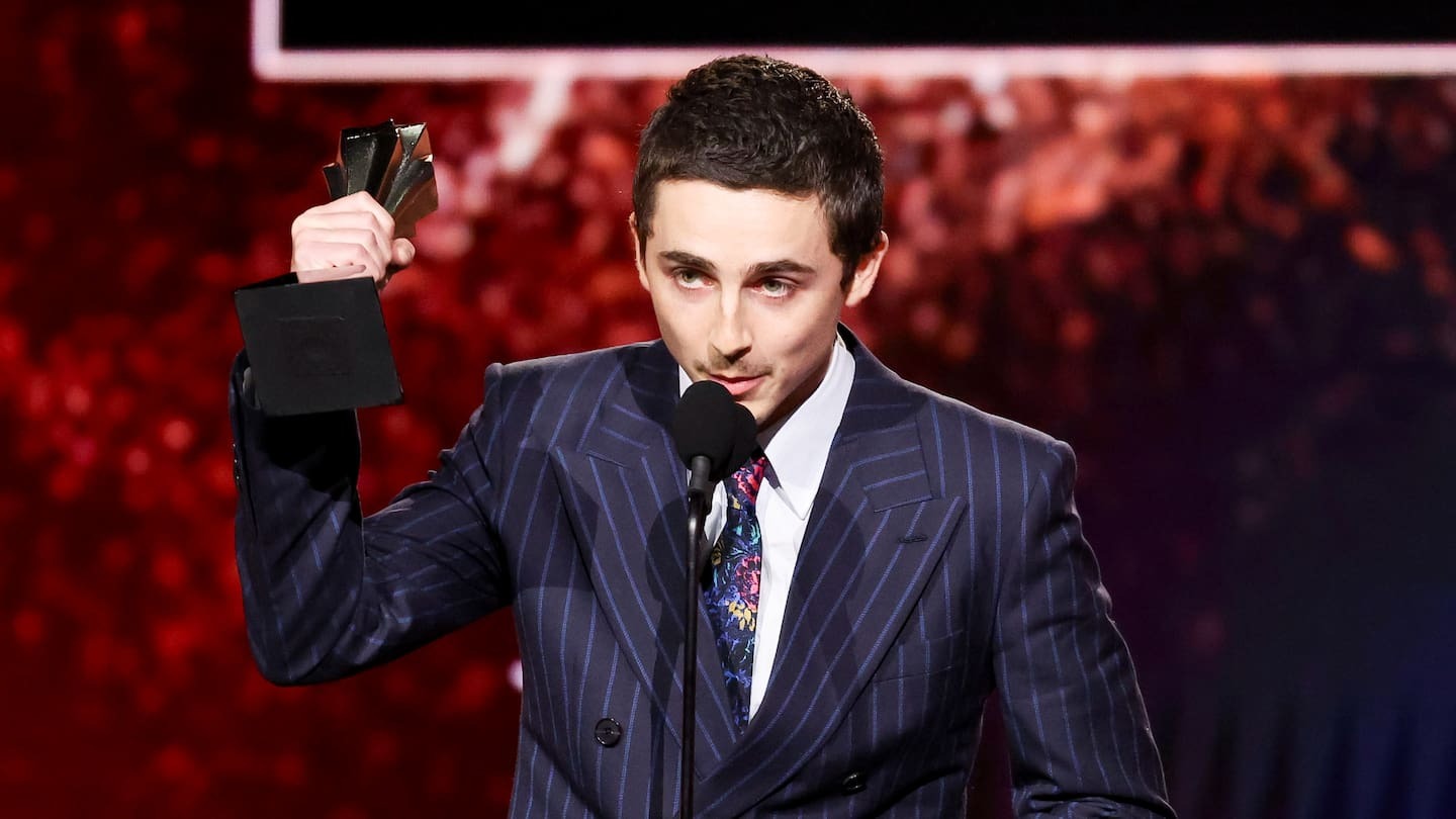 Chalamet boosts Oscar bid with Critics Choice Awards win