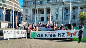 'Wild West': Thousands petition for Govt to halt contentious Gene Technology Bill