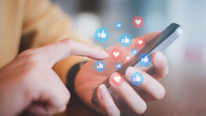 A proposed social media ban for users under 16 has garnered support in Northland. Photo / 123rf