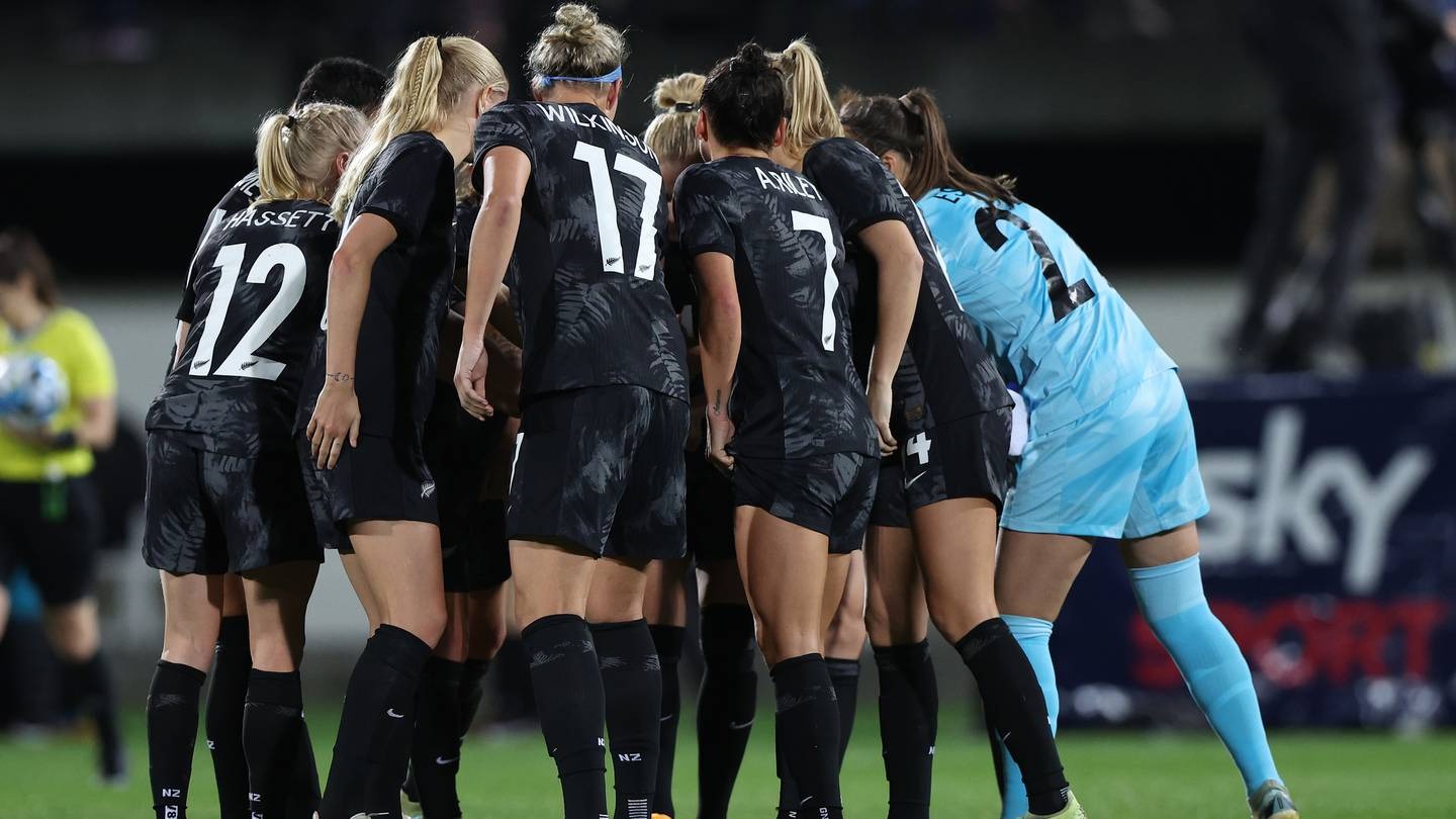 Football Ferns huddle. Photo / Photosport