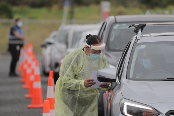 Westgate, Auckland drive-through vaccination centre. (Photo / Michael Craig)