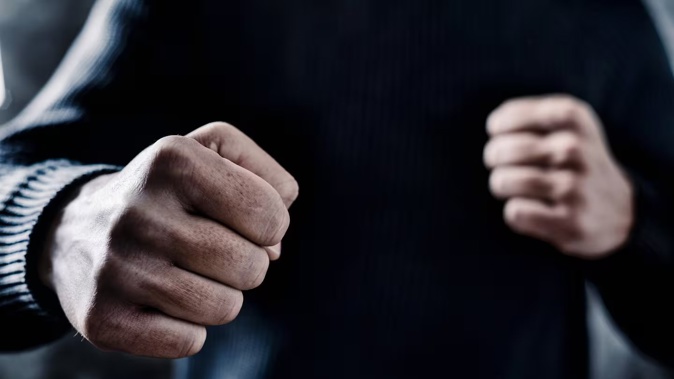 Tenants have lost their rental after a threat was made to "smash" the property manager. Photo / 123rf