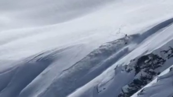 'Not a sensible place to be': Warning issued after group caught in avalanche