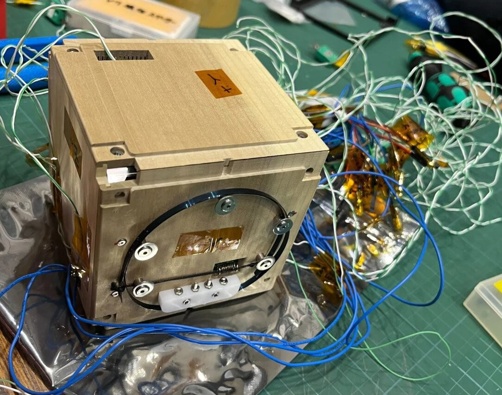The satellite is made from magnolia wood, which was tested at the International Space Station with two other varieties. Kyoto University