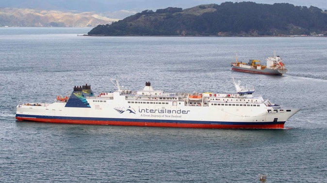 The Interislander ferry Aratere arrived in Wellington Harbour on Thursday afternoon after it grounded in Picton. Photo / Mark Mitchell
