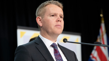 Seeing red - Hipkins grilled on traffic lights, 200 indoor limit, PM's press conference style