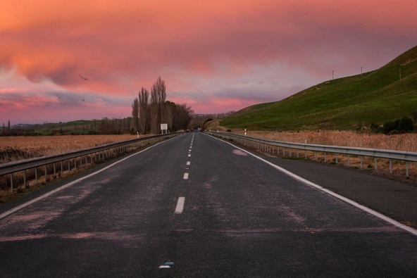 Roads throughout Hawke's Bay including State Highway 2, near Poukawa, Hastings, were empty as residents woke to Alert Level 4 lockdown restriction on Wednesday morning. Photo / Paul Taylor