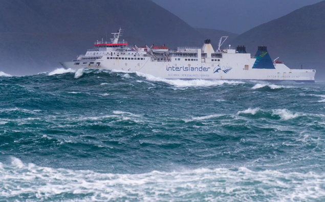 Interislander ferry Kaitaki loses power in Cook Strait, declares mayday