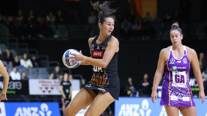 Magic's Ameliaranne Ekenasio in action during the Magic v Stars ANZ Premiership Netball Match at Globox Arena in Hamilton on Monday. Photo / Michael Bradley